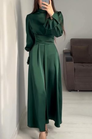 Chic criss-cross waist tie dress