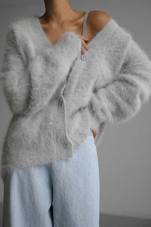 Solid Color Loose V-neck Long-sleeved Lazy Knitted Cardigan - Image 13