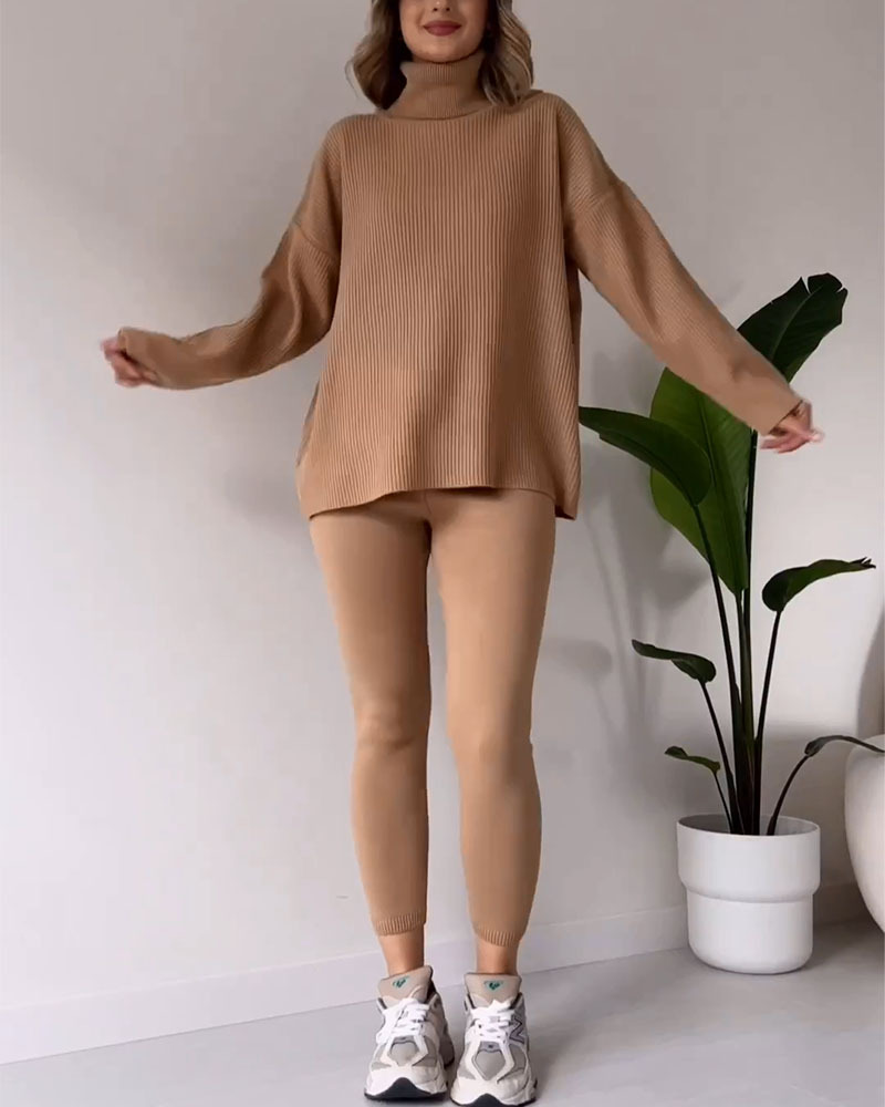 Chic turtleneck top and slim trousers two-piece set - Image 12