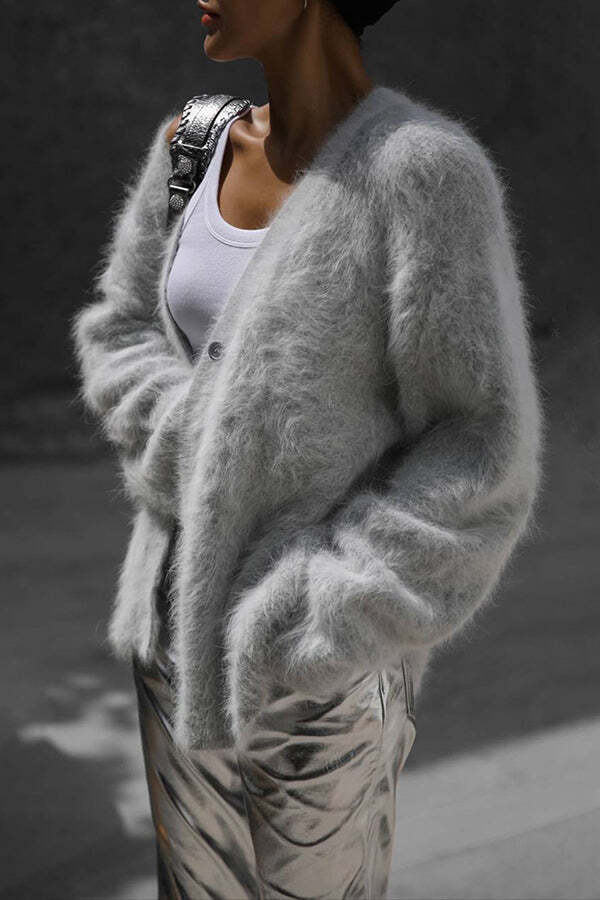 Solid Color Loose V-neck Long-sleeved Lazy Knitted Cardigan - Image 12