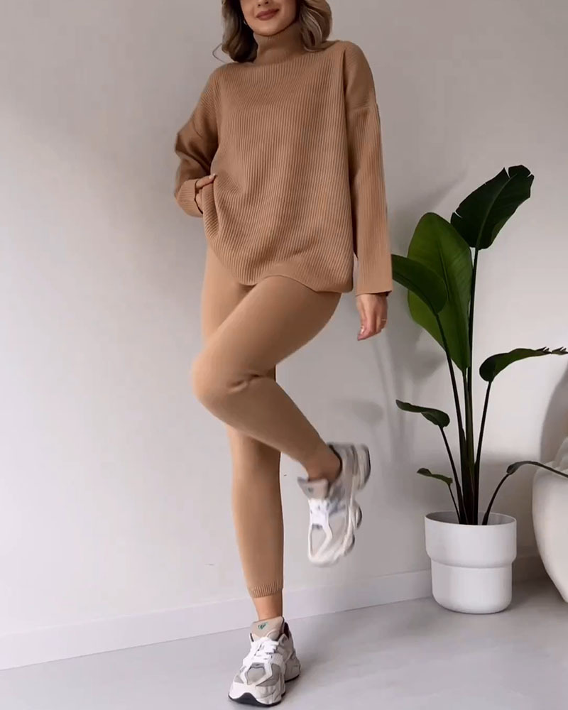 Chic turtleneck top and slim trousers two-piece set - Image 6